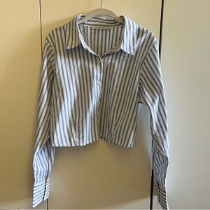 A&F cropped button up blouse- L